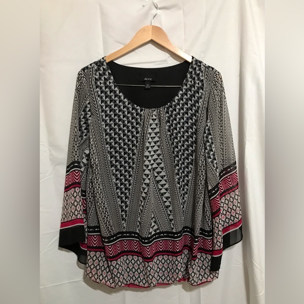 ALYX Women's Size 2X Black White Patterned Top Shirt Blouse Printed Lined